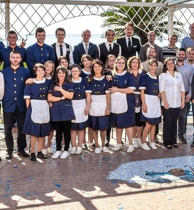 Pracując jako pokoj&oacute;wka musisz pogodzić się z obowiązującymi zasadami, w tymi dotyczącymi ubioru